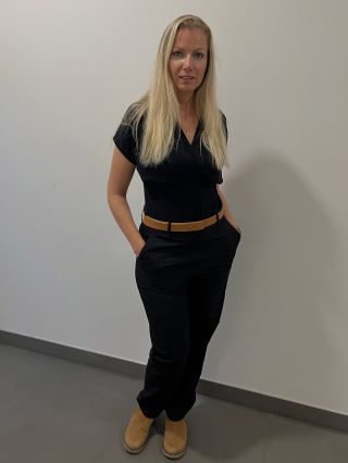 Ladíte si boty s páskem? Nebo jste tým těch, co to moc nehrotí? 🧐 #anketa #soutez #pasek #ceskavyroba #blondegirl #blondie...